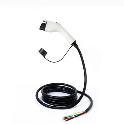 7kW Amercian標準的なEV充満ケーブルのプラグ32Aの白いコード、タイプ1単一銃の充電器ケーブル
